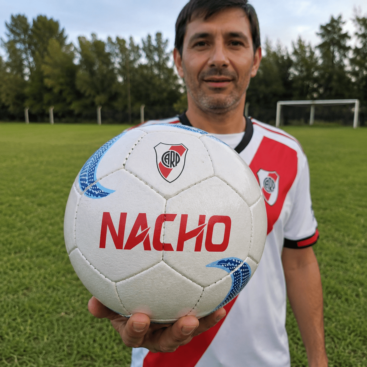 Pelota de Fútbol Personalizada con el escudo del equipo de Papá y su Nombre