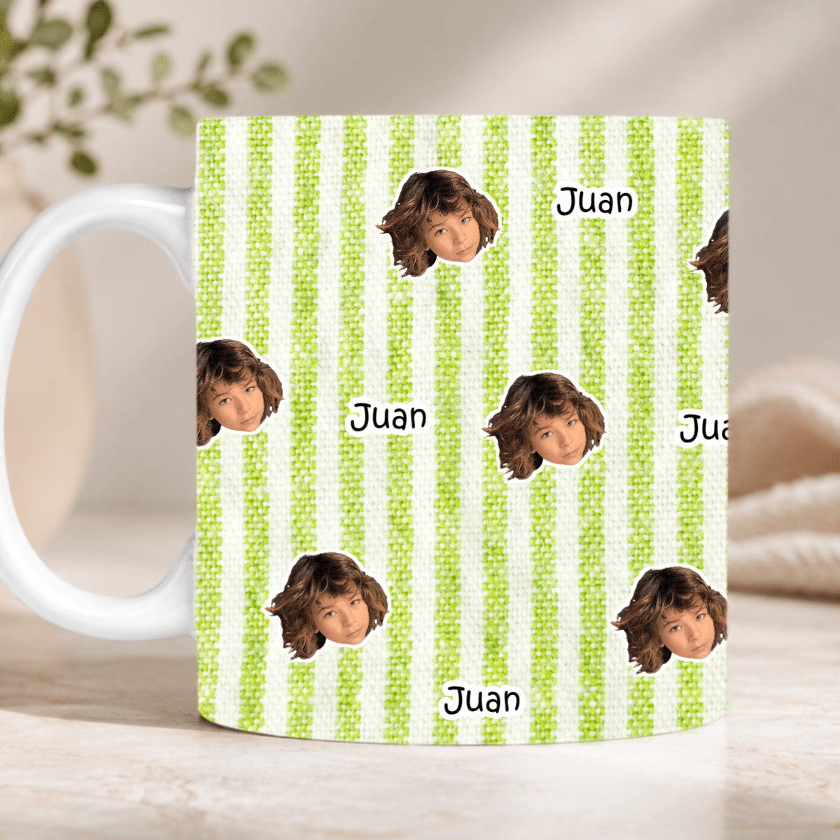 Taza Personalizada con Fotos Recortadas de Cara y Nombre – Fondo Pastel a Elegir