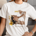 💐👩‍👧 Remera Marco Floral con Foto de Mamá | Personalizá la foto de mamá y el nombre