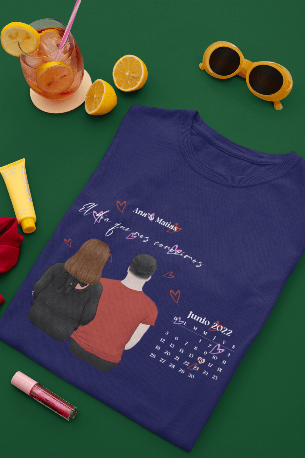 El Día que Nos Conocimos – Remera Personalizada con Tu Fecha, Pareja y Cliparts Especiales