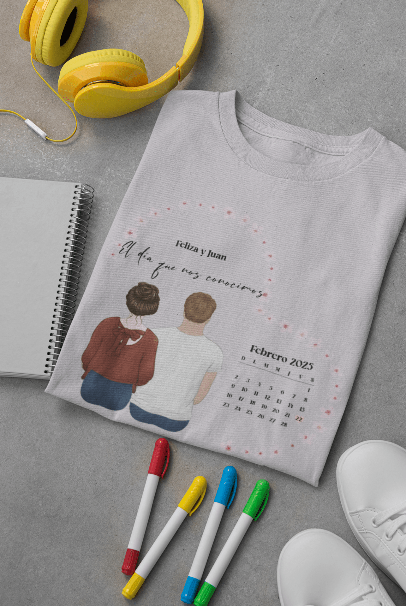 El Día que Nos Conocimos – Remera Personalizada con Tu Fecha, Pareja y Cliparts Especiales