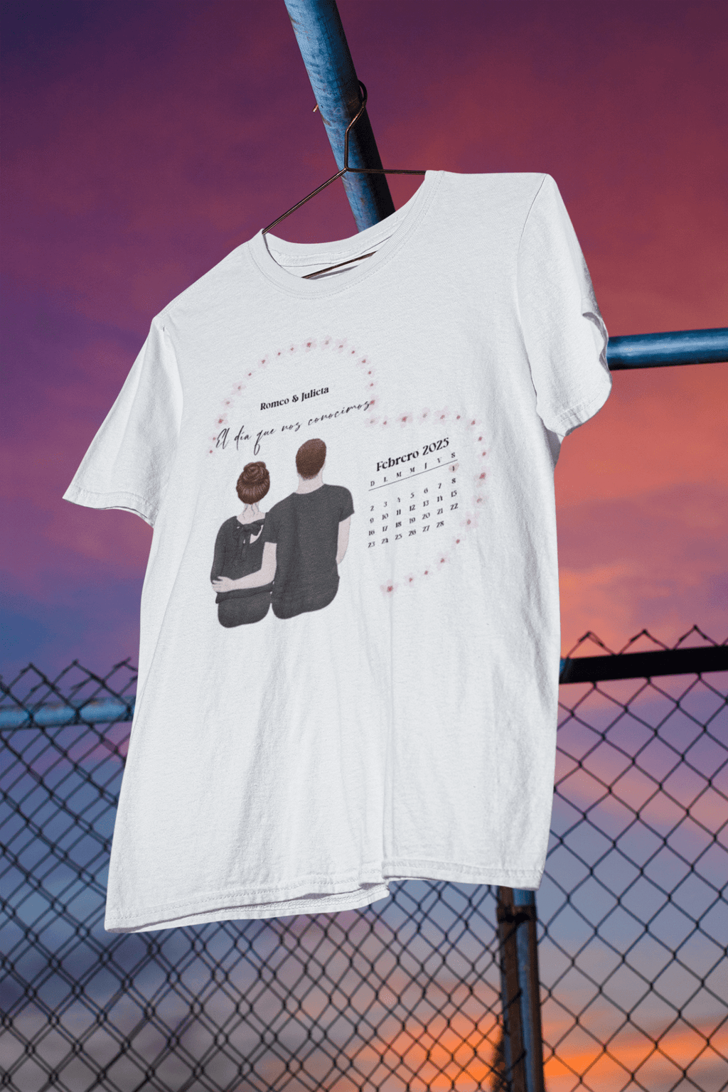 El Día que Nos Conocimos – Remera Personalizada con Tu Fecha, Pareja y Cliparts Especiales